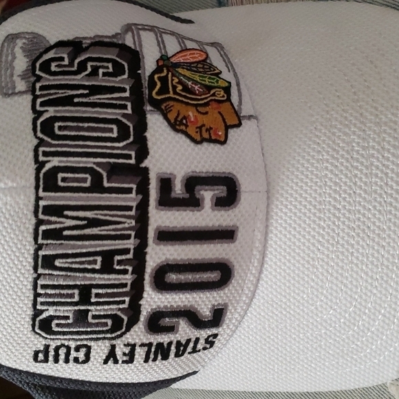 STANLEY CUP CHAMPIONS 2015 Cap - Picture 9 of 10